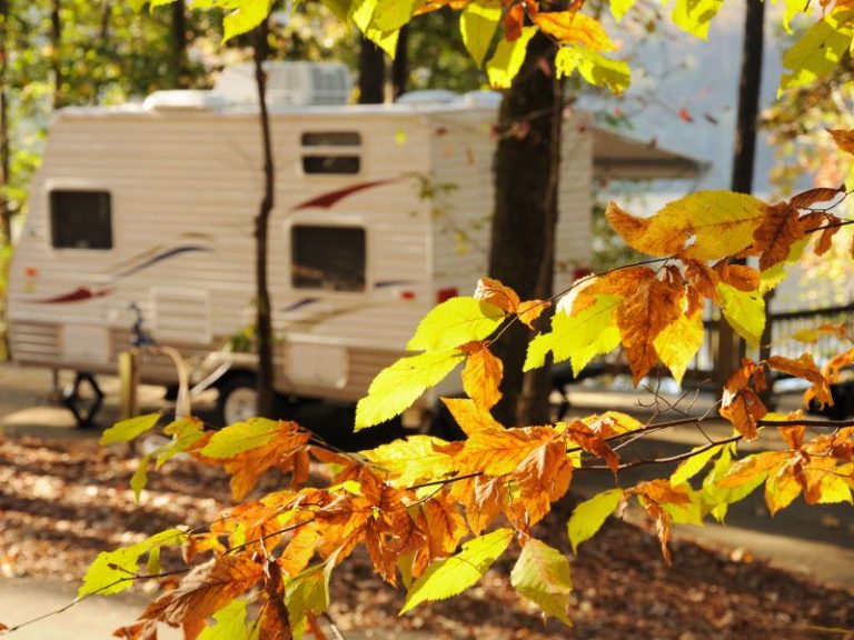 trailor-camping-in-massachusetts